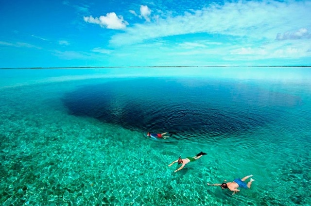 Buraco azul no mar de Belize